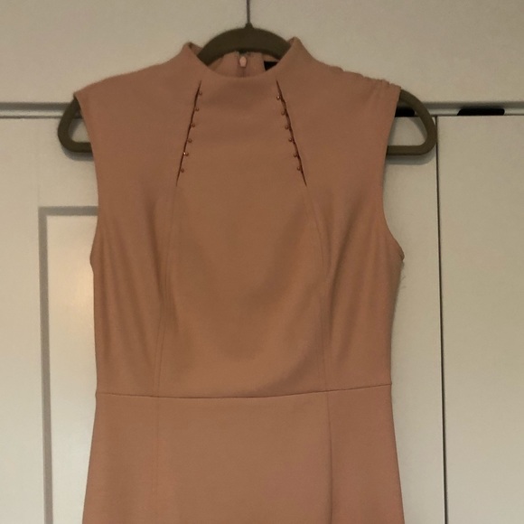 Ivanka Trump Dress - Picture 4 of 8